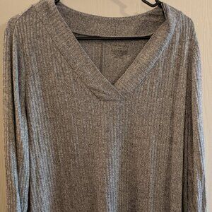 Lane Bryant The Swing Collection Gray Soft V-Neck Sweater Size 18/20 NWT